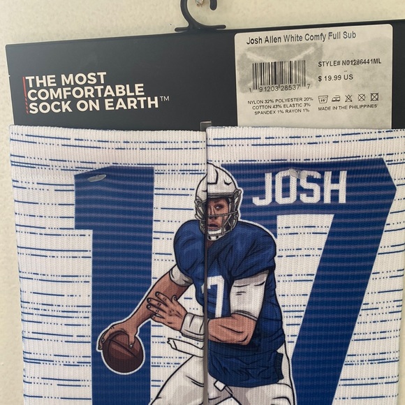 Strideline Buffalo Bills Quarterback Josh Allen Crew Socks M/L New w/tags! - Picture 3 of 6